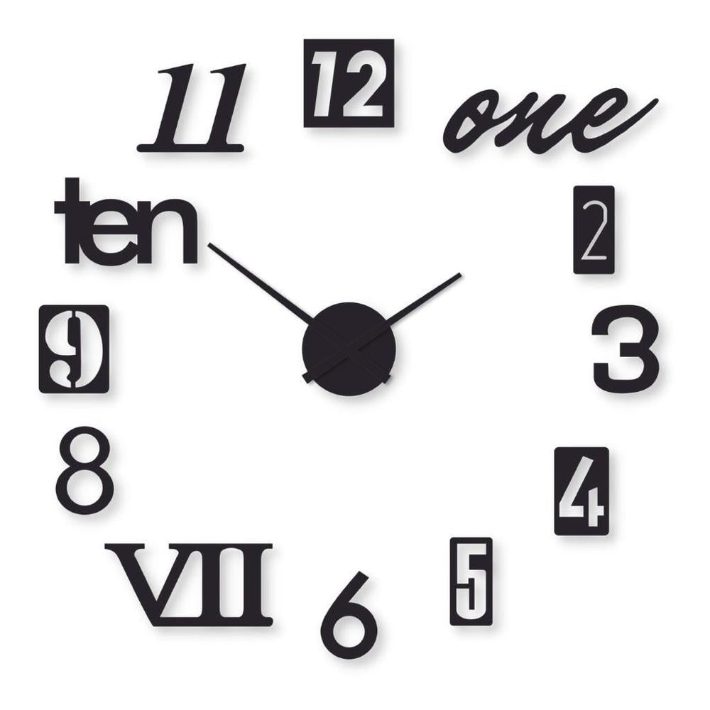 Elegant Wooden Wall Clock with Mixed Digit Design