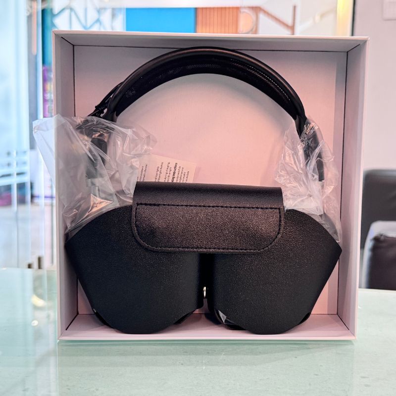 AirPods Max – Premium Wireless Over-Ear Headphones with Active Noise Cancelling & Spatial Audio
